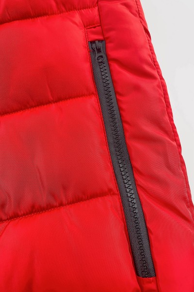 大量訂做夾棉馬甲外套  個人設計紅色拉鏈袋口夾棉外套  馬甲外套供應商 SKVM014 側面照